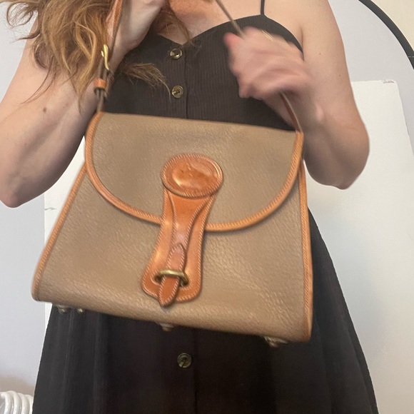 Essex shoulder bag Dooney & Bourke w/short Strap Taupe - Picture 2 of 15